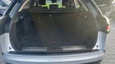 Land Rover Range Rover Velar 2.0 D200 SE 5dr Auto Diesel Estate